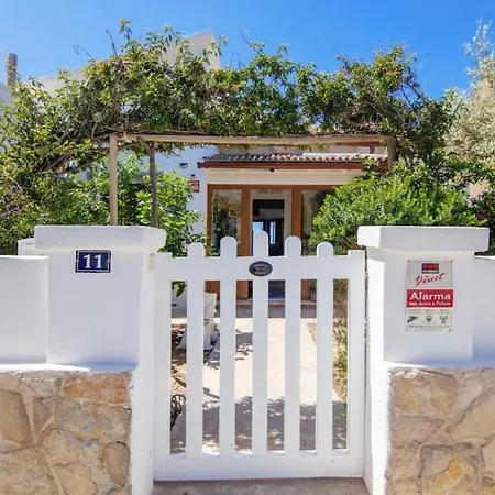 Villa House With Beautiful Sea Views Front Line *